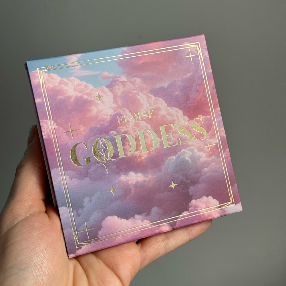 Frost Goddess Eyeshadow Palette - Pink and Gold